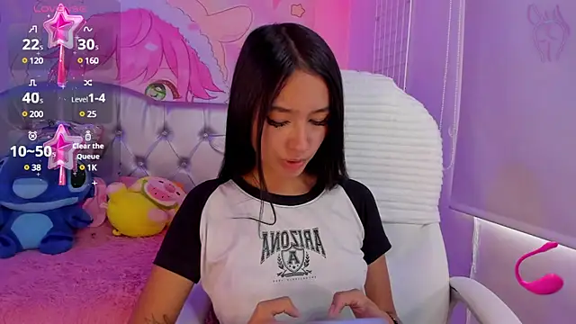 sophie ws online show from December 21, 2024, 8:54 pm