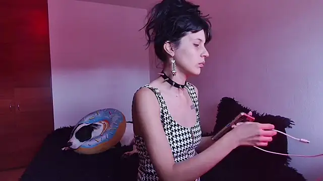 bellatrix25 online show from January 30, 2025, 6:10 pm