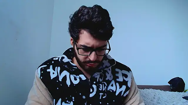 thomas gun online show from March 12, 2026, 11:58 am