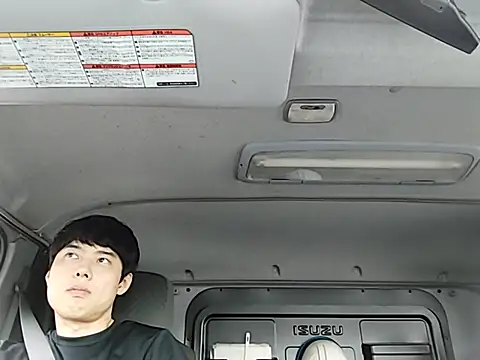 whitebriefboy online show from May 27, 2026, 9:44 pm