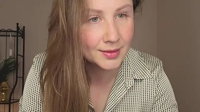 Helens love online show from June 12, 2026, 2:53 am