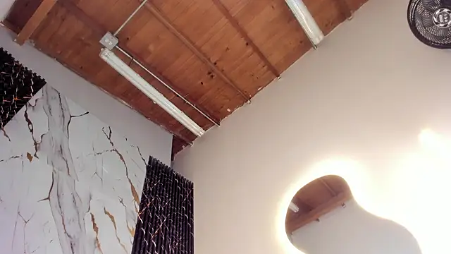 ebony hot1 online show from February 6, 2026, 2:02 pm