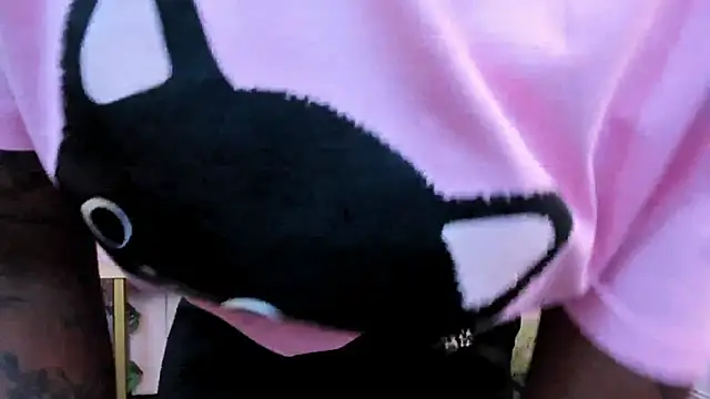 amber-hill online show from March 26, 2026, 7:34 pm