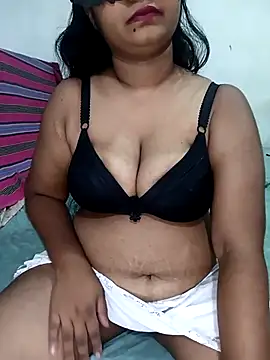Reesha 99 online show from May 8, 2026, 3:10 am