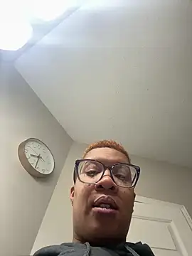 Snapshot of SexyHoneyRedd chatting on February 11, 2025, 11:44 pm SexyHoneyRedd online show from February 11, 2025, 11:44 pm