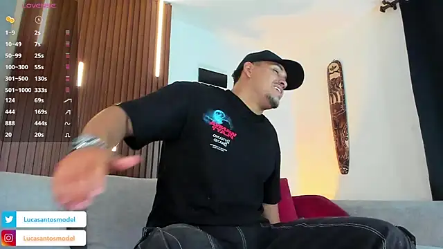 lucasanto  online show from November 10, 2025, 1:10 am