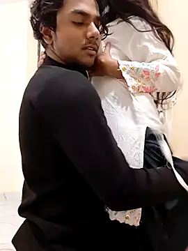 Snapshot of riya190 chatting on January 17, 2026, 6:33 pm riya190 online show from January 17, 2026, 6:33 pm