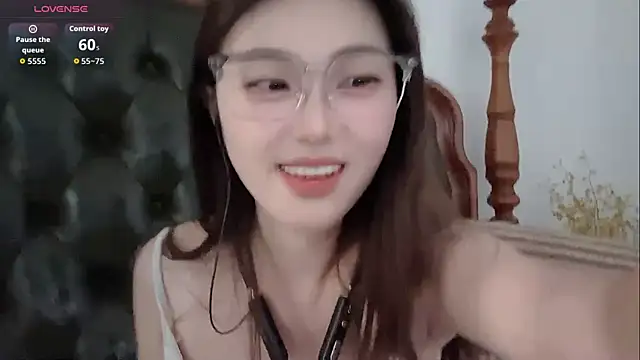 Sweet-Angel999 online show from July 12, 2026, 8:26 am