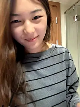 Sweet-Angel999 online show from November 13, 2025, 9:51 pm