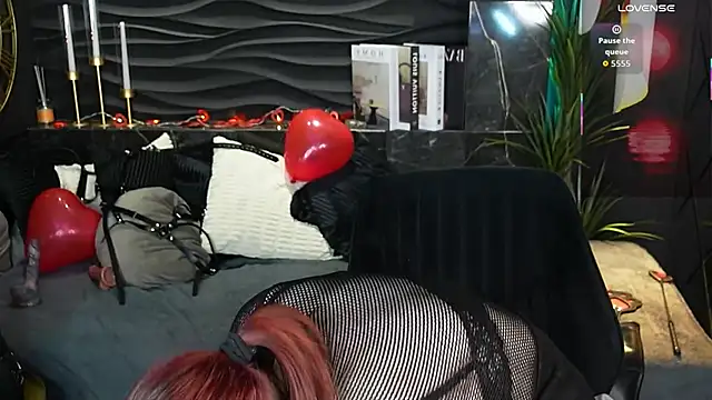 Snapshot of Lily_Moonlight chatting on February 8, 2026, 7:22 pm Lily Moonlight online show from February 8, 2026, 7:22 pm