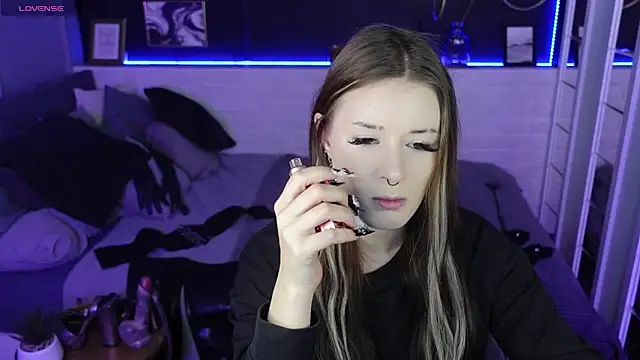 Snapshot of Lily_Moonlight chatting on March 21, 2025, 7:33 am Lily Moonlight online show from March 21, 2025, 7:33 am