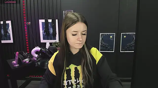 Snapshot of Lily_Moonlight chatting on February 16, 2025, 7:26 am Lily Moonlight online show from February 16, 2025, 7:26 am