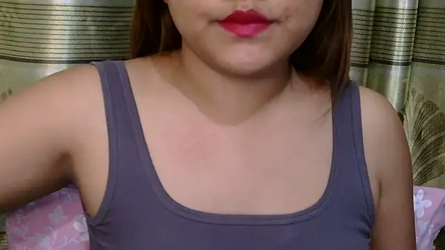 queen angelina online show from April 15, 2026, 6:34 pm