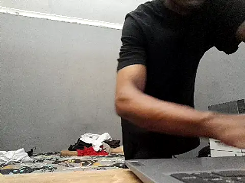 Snapshot of Amazea24 chatting on February 12, 2025, 8:59 am Amazea24 online show from February 12, 2025, 8:59 am