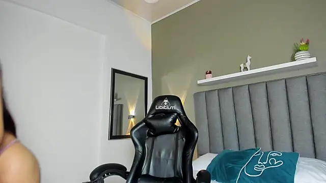 dalila30x online show from June 30, 2026, 7:25 pm