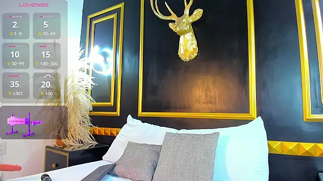 dalila30x online show from October 8, 2025, 2:46 am