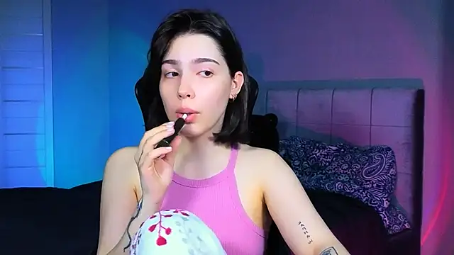 Stacy Gonzales  online show from April 12, 2026, 8:39 am