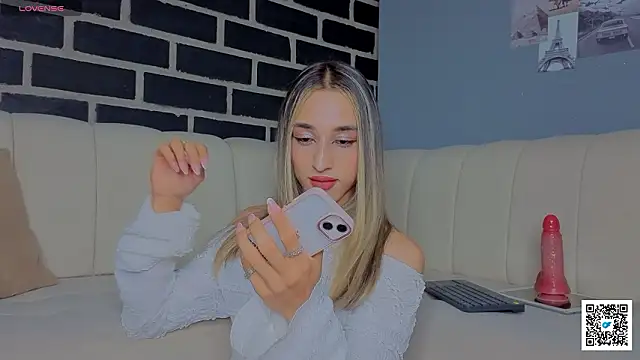 Snapshot of Goddivaa chatting on February 15, 2026, 12:00 am Goddivaa online show from February 15, 2026, 12:00 am