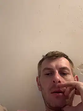 adrian90bi11 online show from March 22, 2026, 10:06 am