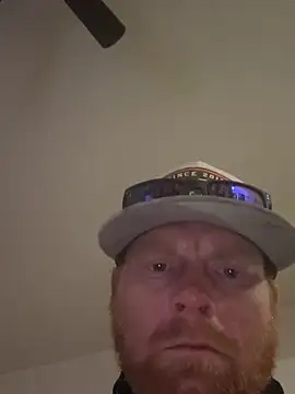 Nakedginger26 online show from May 15, 2026, 9:51 am