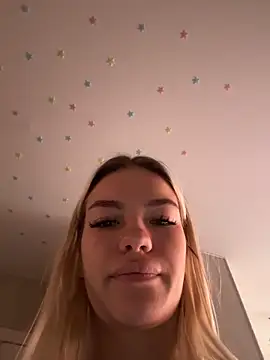 Snapshot of -Sexy_Barbie- chatting on October 21, 2025, 3:28 am -Sexy Barbie- online show from October 21, 2025, 3:28 am