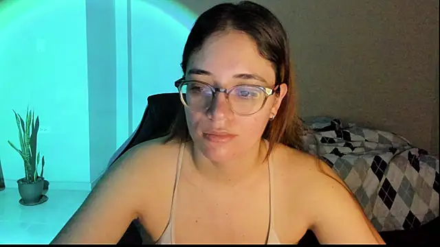 atenas 05  online show from November 19, 2025, 9:31 am