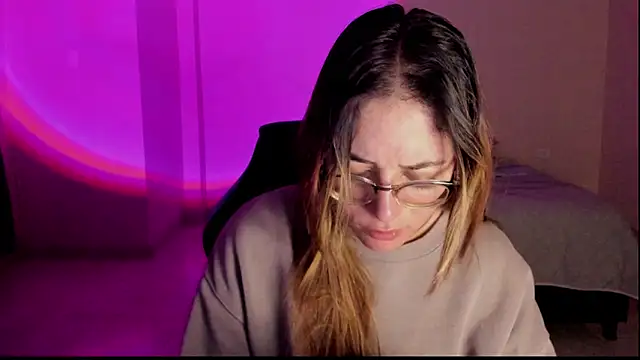 atenas 05  online show from November 29, 2025, 10:04 am