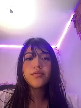 Snapshot of alisson_carolina73 chatting on February 23, 2025, 5:34 am alisson carolina73 online show from February 23, 2025, 5:34 am