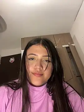 Snapshot of alisson_carolina73 chatting on January 28, 2025, 5:11 am alisson carolina73 online show from January 28, 2025, 5:11 am