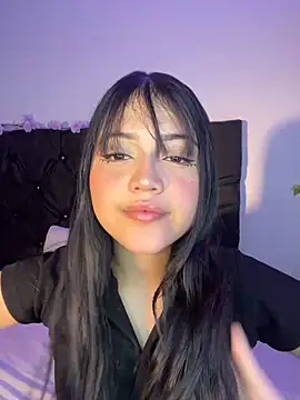 Snapshot of alisson_carolina73 chatting on February 21, 2025, 1:11 am alisson carolina73 online show from February 21, 2025, 1:11 am