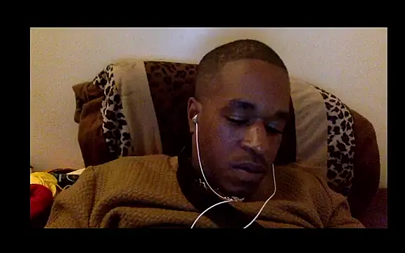 POPAYE972 online show from April 18, 2026, 7:18 pm