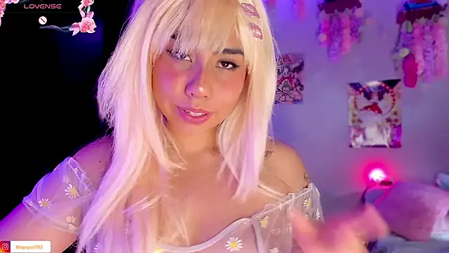 kiki cavilll online show from March 22, 2025, 3:53 pm