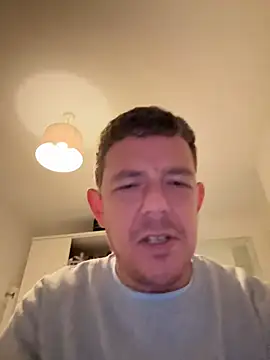 Snapshot of mrwright878787 chatting on December 19, 2024, 1:39 am mrwright878787 online show from December 19, 2024, 1:39 am