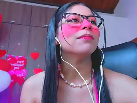 Snapshot of _ALLYSON18_ chatting on February 18, 2026, 12:01 pm ALLYSON18 online show from February 18, 2026, 12:01 pm