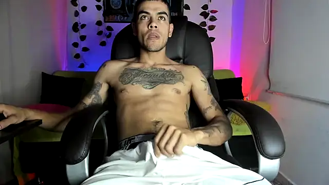 mikee scooth online show from September 29, 2025, 11:54 pm