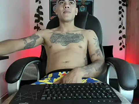 mikee scooth online show from March 22, 2025, 7:57 am