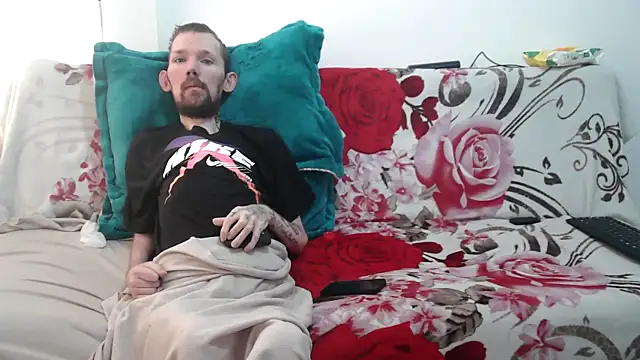 Sophia and Thomas online show from April 6, 2026, 8:43 pm