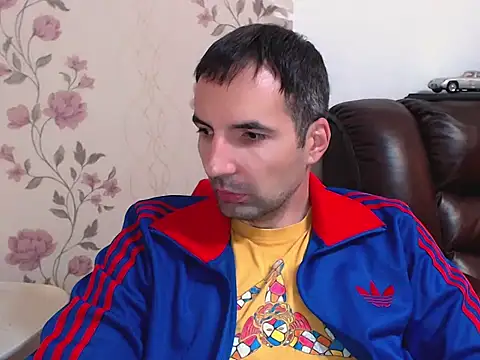 Leo 1617 online show from November 9, 2025, 6:12 pm