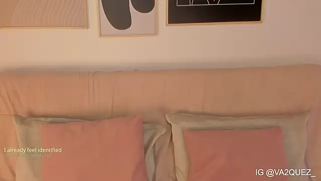 Heyloreley online show from January 12, 2026, 2:51 am