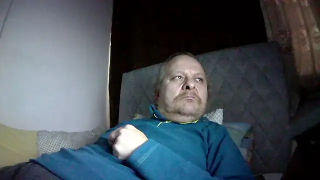 amylrmm1903 online show from January 11, 2026, 10:22 am