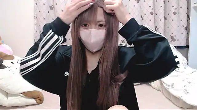  hiyor  online show from February 27, 2026, 4:18 pm