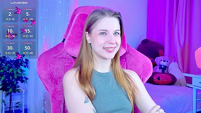 CuteMousee online show from September 30, 2025, 5:24 am