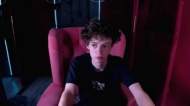 Snapshot of LukeSweet chatting on February 22, 2026, 4:52 pm LukeSweet online show from February 22, 2026, 4:52 pm