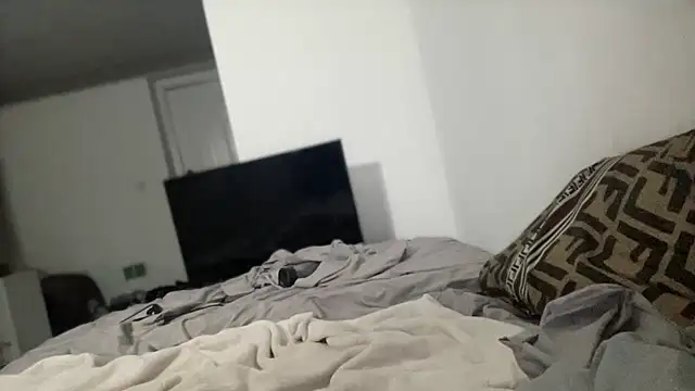 Daddybigdick333 online show from January 1, 2025, 10:35 pm