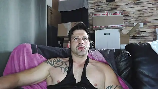 XxBigboybandxX online show from April 14, 2026, 11:37 am