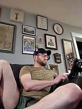 Icebearsticlese online show from May 9, 2026, 7:01 am