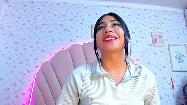 ashlyleee  online show from December 13, 2024, 3:54 pm