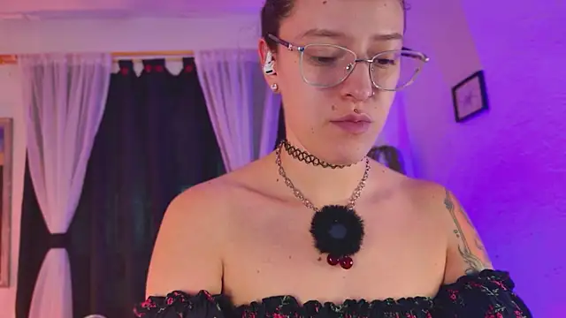 Ginger Foxy online show from July 25, 2026, 9:32 pm
