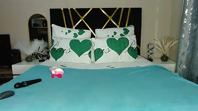 MissBigNipples online show from July 5, 2026, 11:44 pm