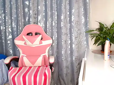 MissBigNipples online show from July 29, 2026, 4:01 am